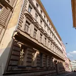 Spacious Cr Apartments Without Elevator