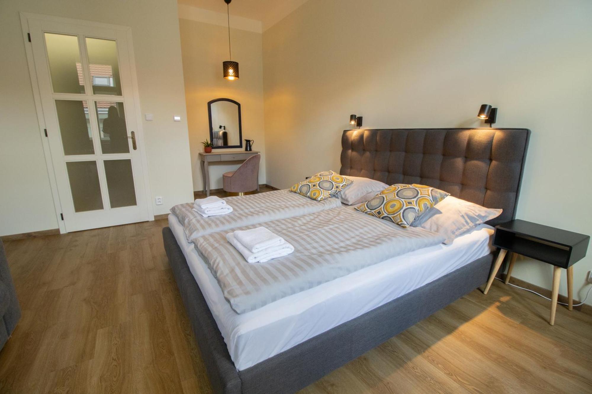 Spacious Cr Without Elevator Praga
