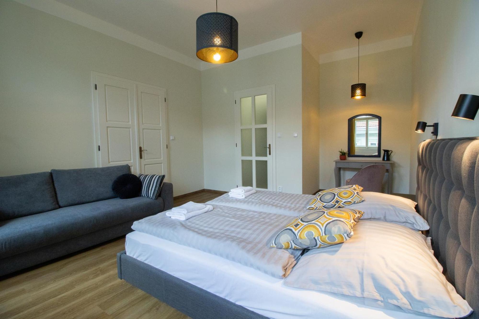 Spacious Cr Without Elevator Apartamento