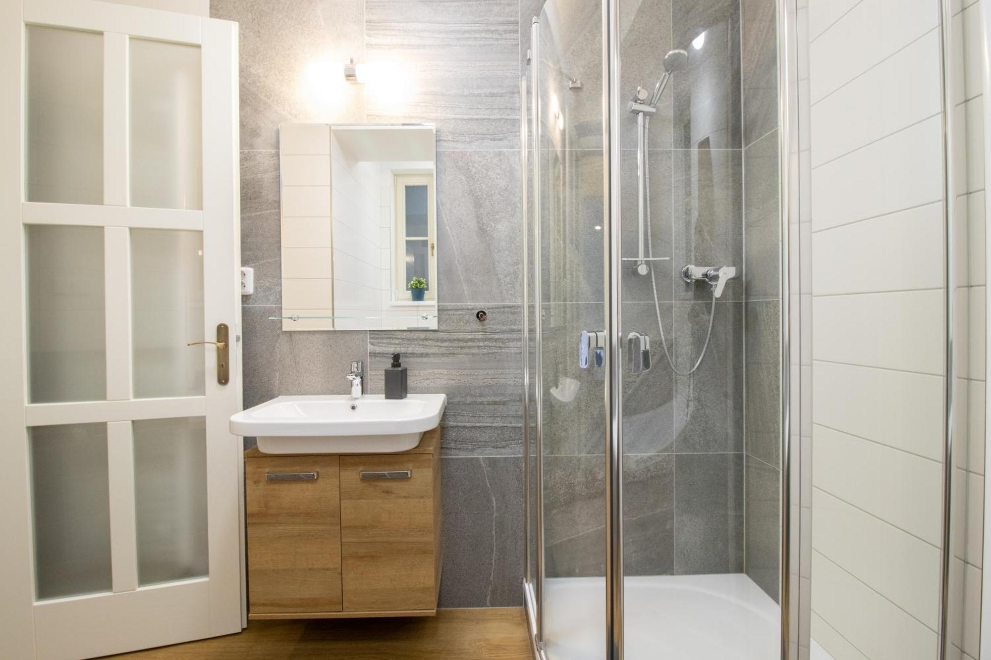 Spacious Cr Without Elevator Apartamento *